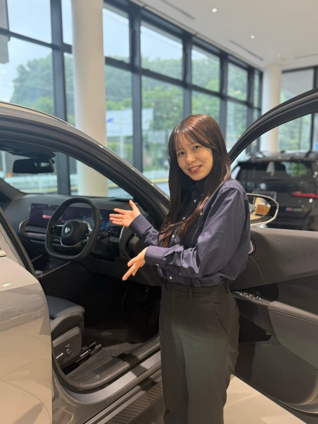 BMW東名横浜店舗画像3