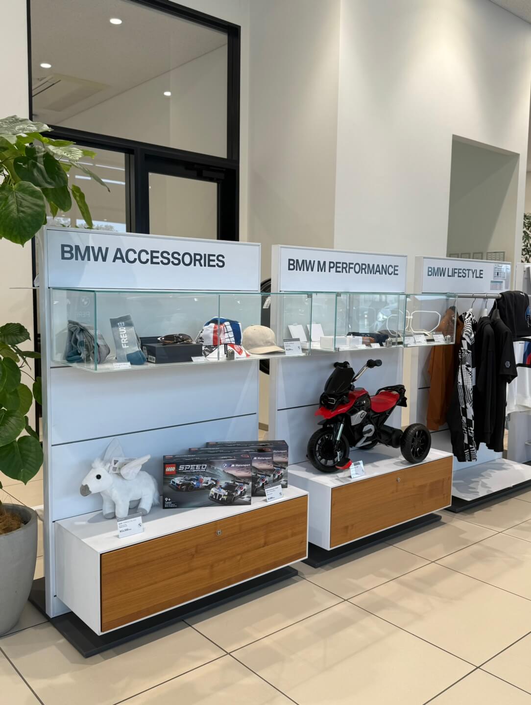 BMW東名横浜店舗画像5