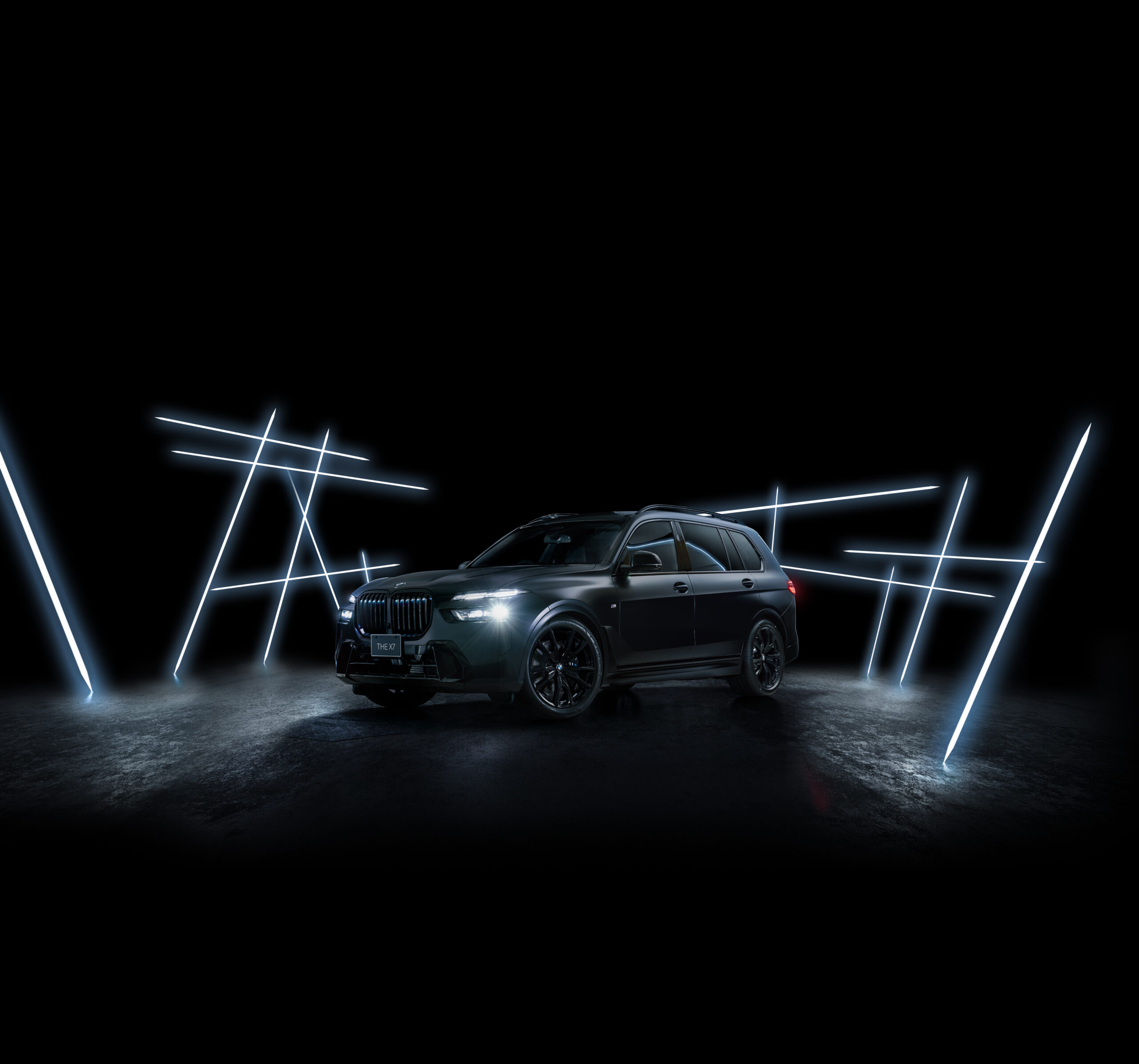 BMW X7 xDrive40d　90台限定車BLACK-α　FROZEN BLACK METALLIC　スカイラウンジパノラマガラス・サンルーフ