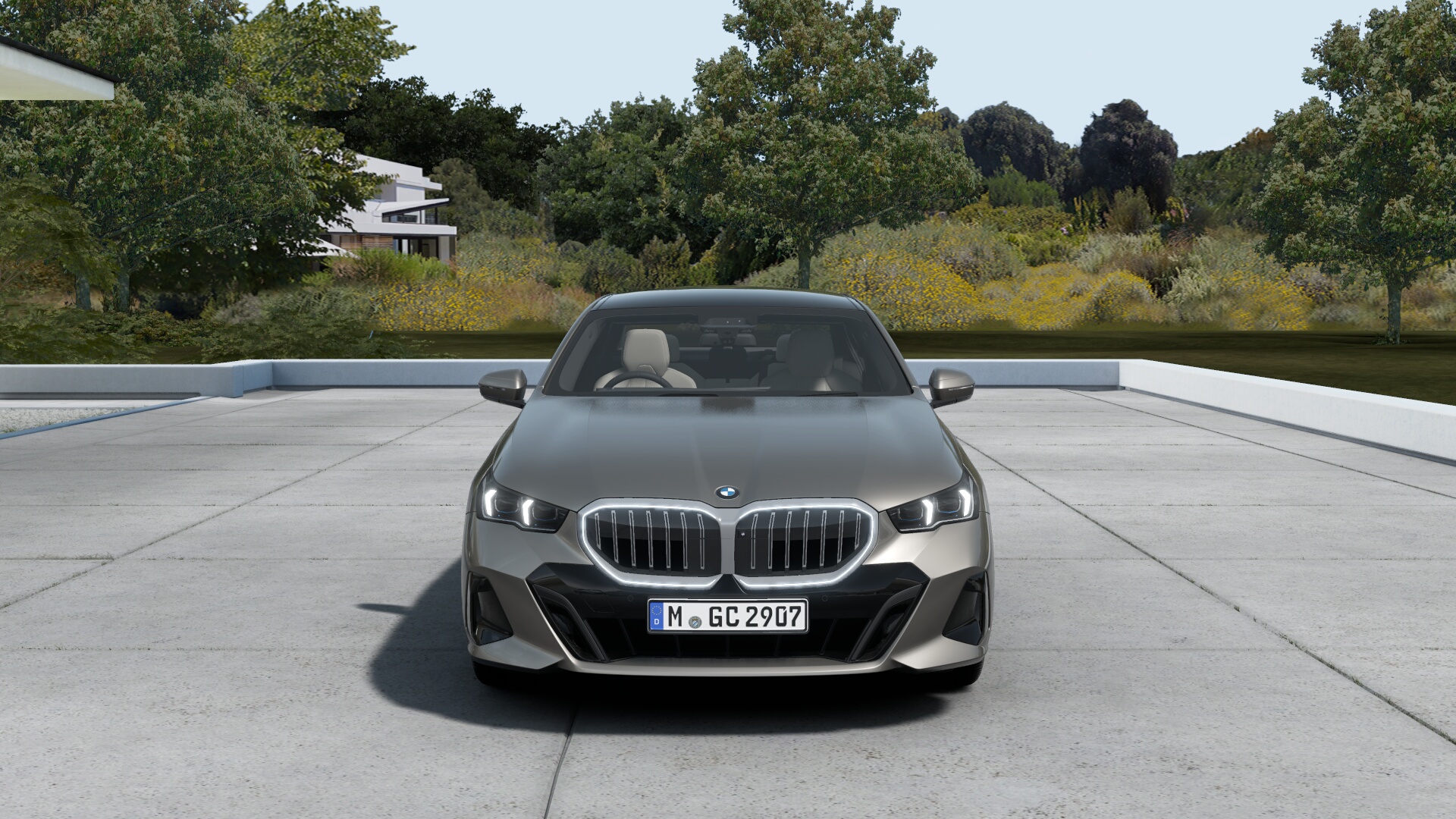BMW 523i セダン　オキサイド・グレー　M Sport　パノラマガラス・サンルーフの画像2