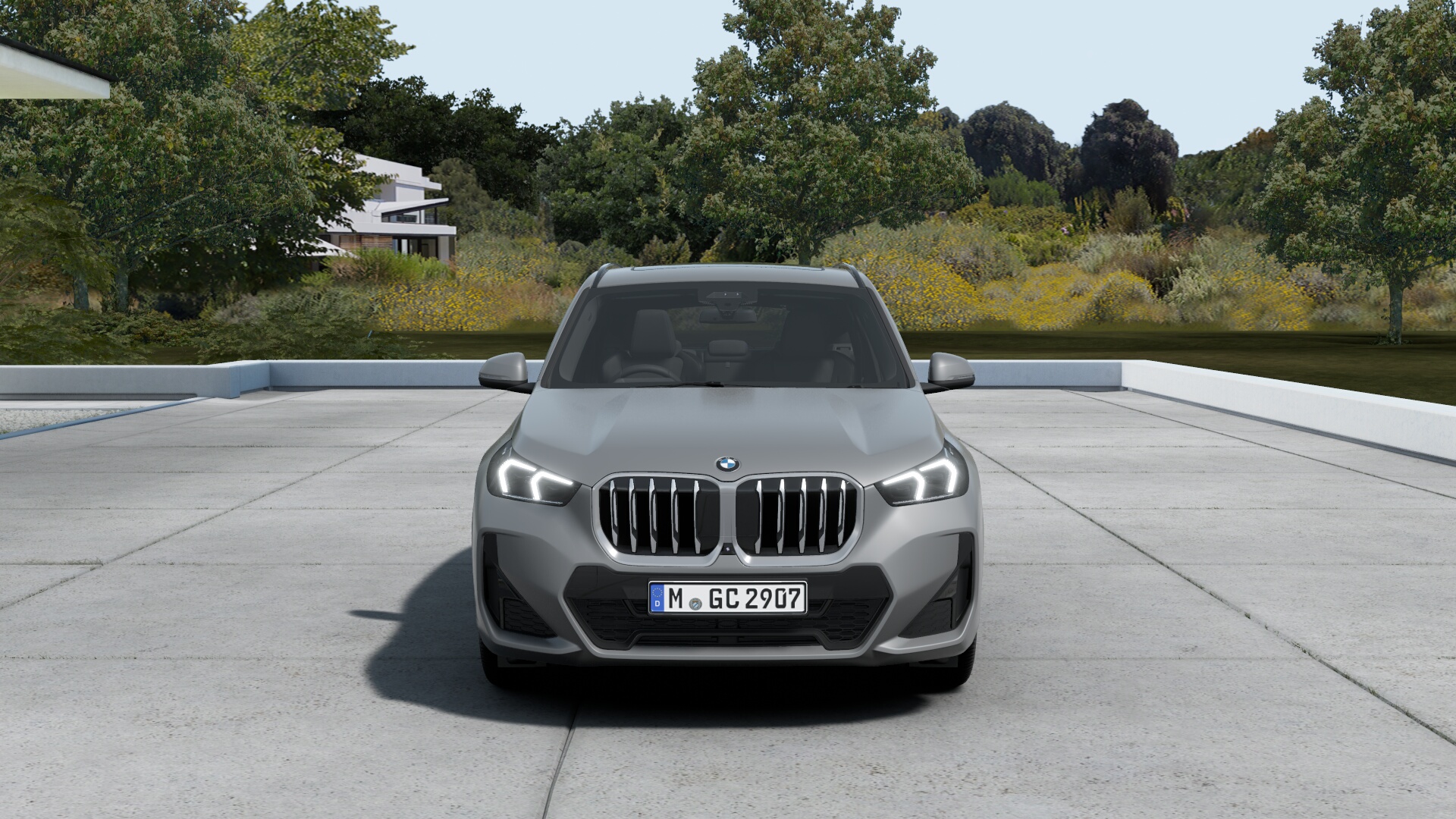 BMW X1 xDrive20d　M Sport　BMW Individual フローズンピュア・グレー　パノラマガラス・サンルーフの画像2