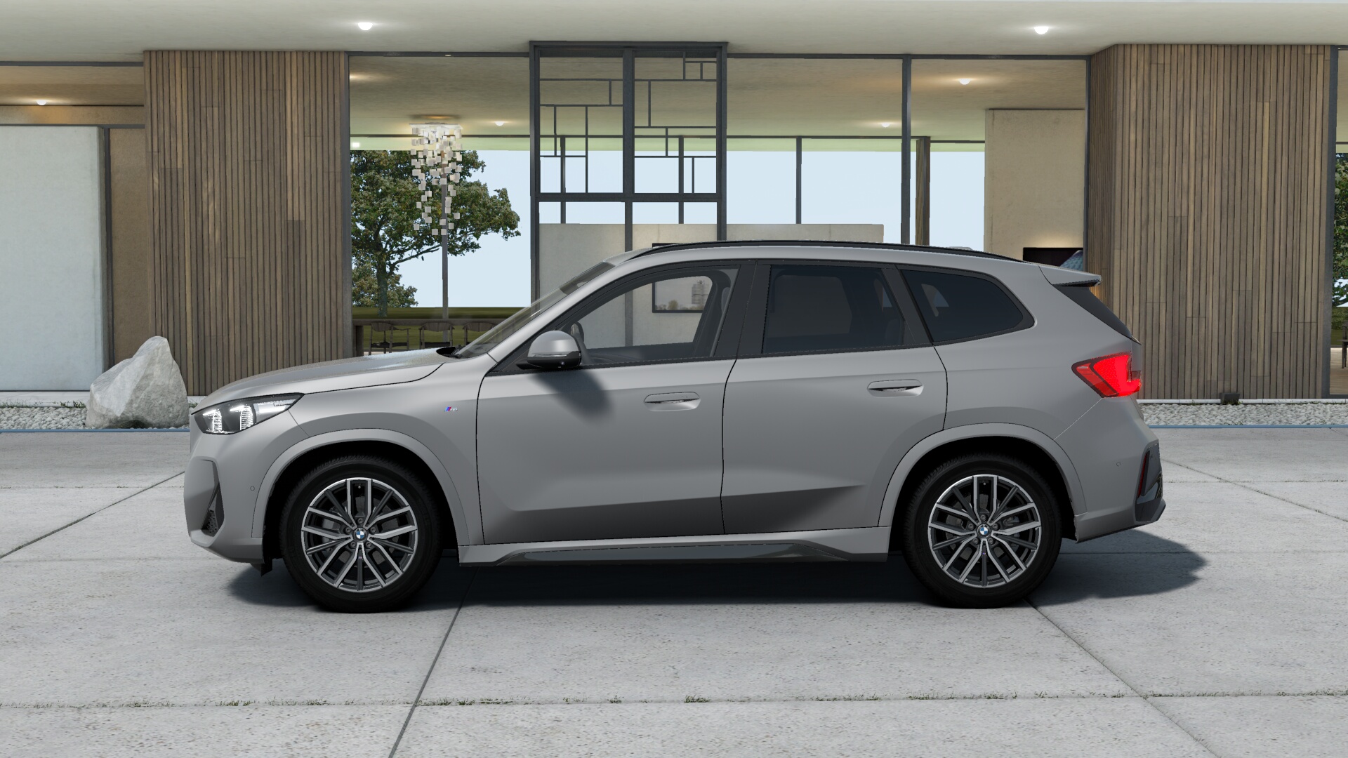 BMW X1 xDrive20d　M Sport　BMW Individual フローズンピュア・グレー　パノラマガラス・サンルーフの画像4