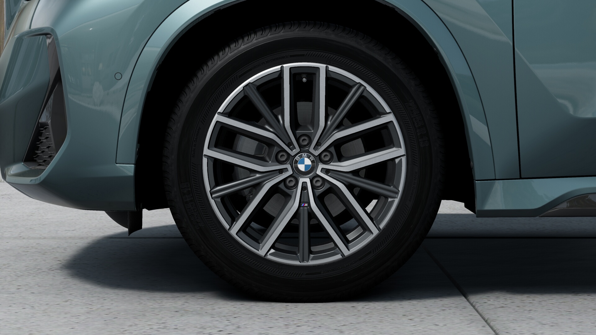 BMW X1 sDrive18i　M Sport　パノラマガラス・サンルーフ　HiFiスピーカーシステム harman/kardonの画像4