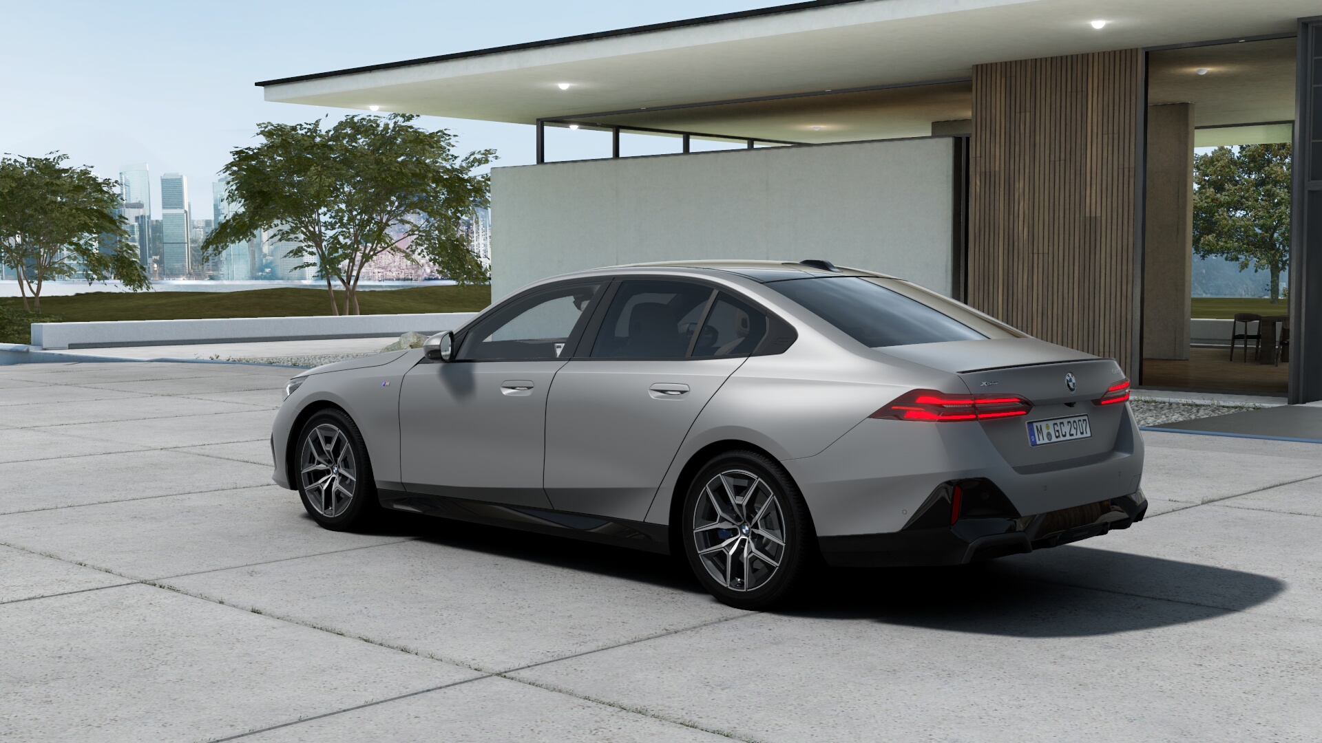 BMW 523d xDrive セダン　M Sport　BMW Individual フローズンピュア・グレーの画像1