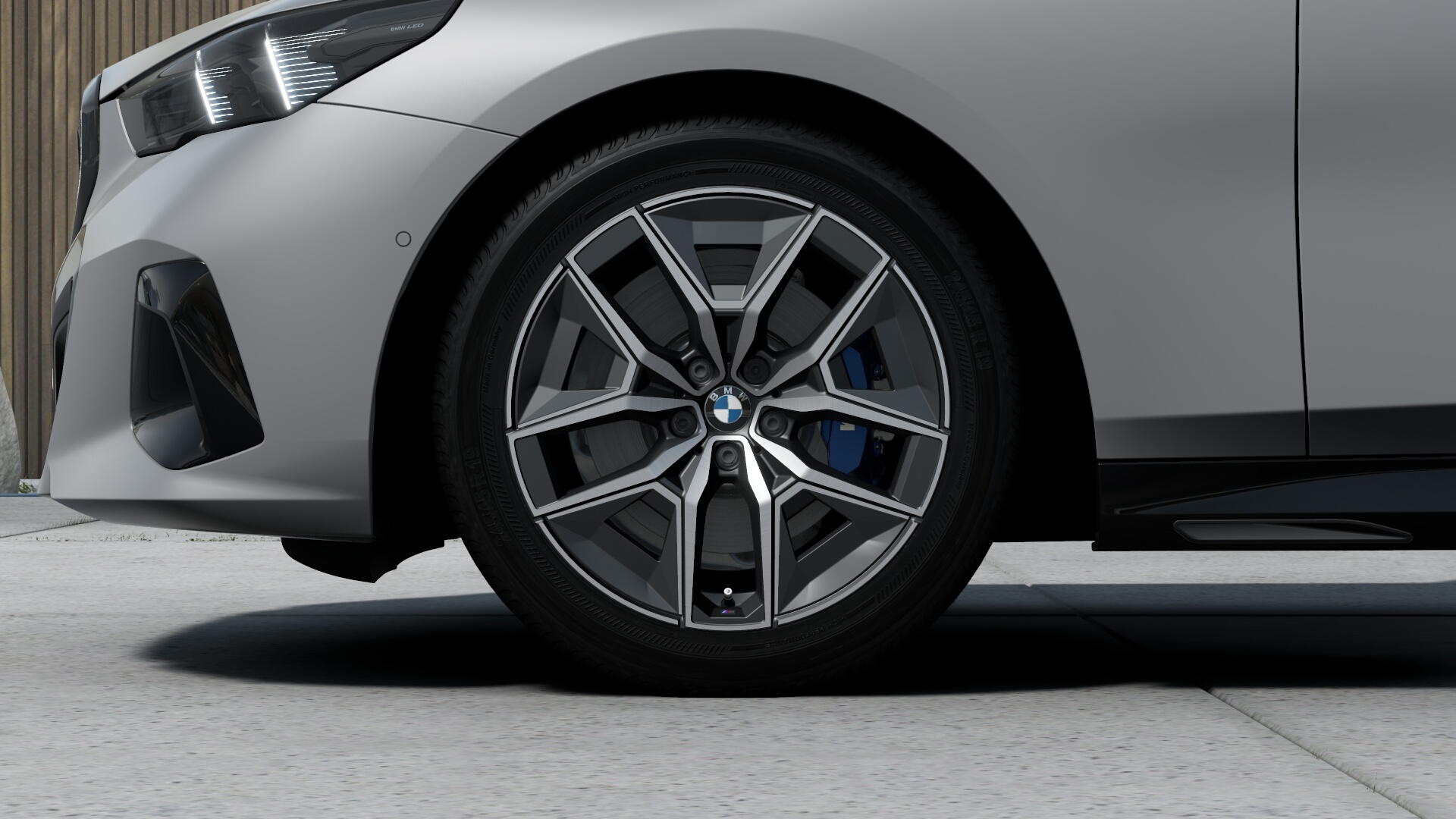 BMW 523d xDrive セダン　M Sport　BMW Individual フローズンピュア・グレーの画像4
