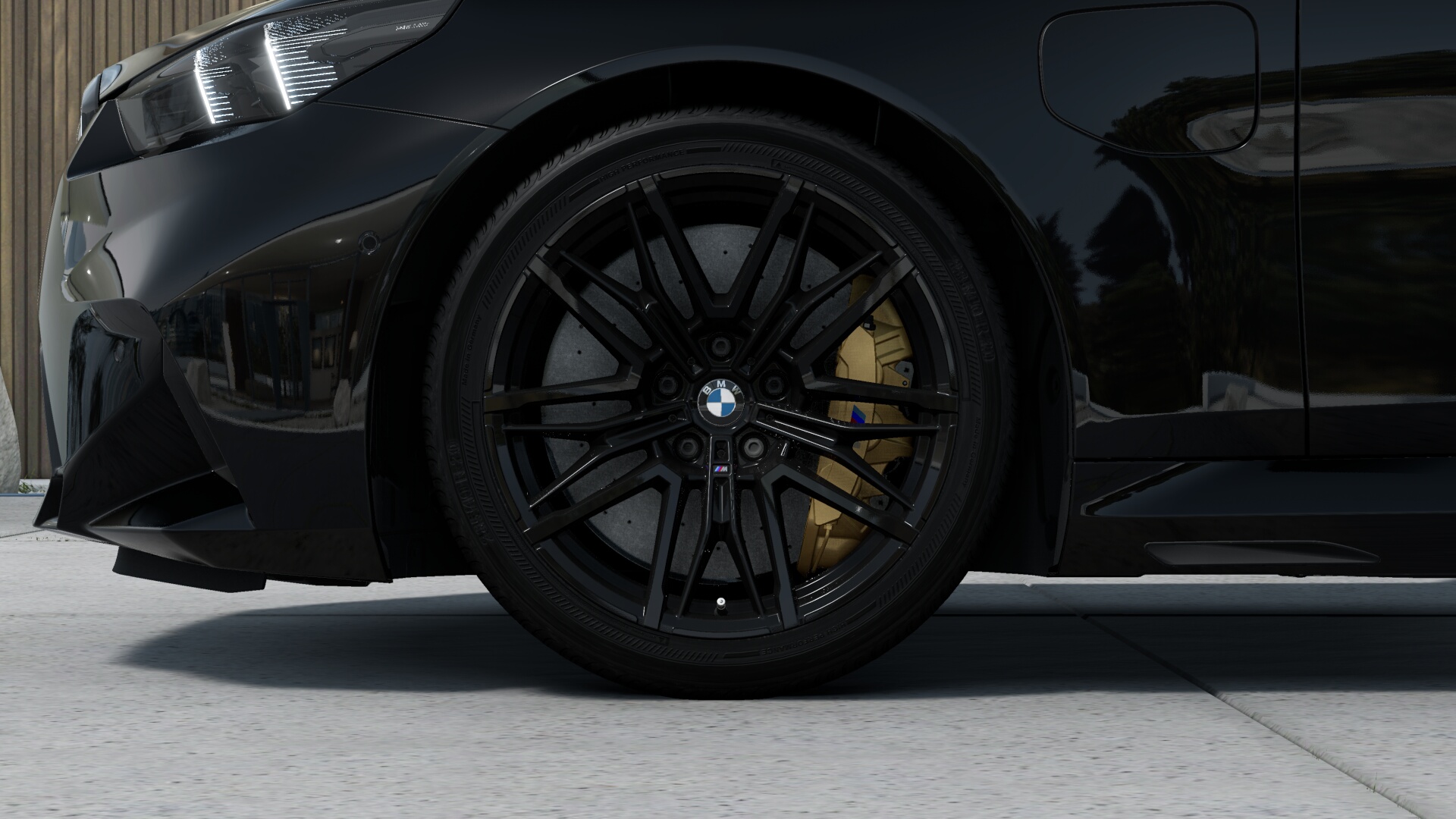 BMW M5 セダン　M レーストラック・パッケージ　Bowers & Wilkins サラウンドサウンド・システムの画像3